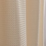 Cortina-de-Baño-de-Pique-con-Ojalillos-Metalicos