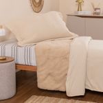 Cubrecama-Twin-Repujado-con-Corderito