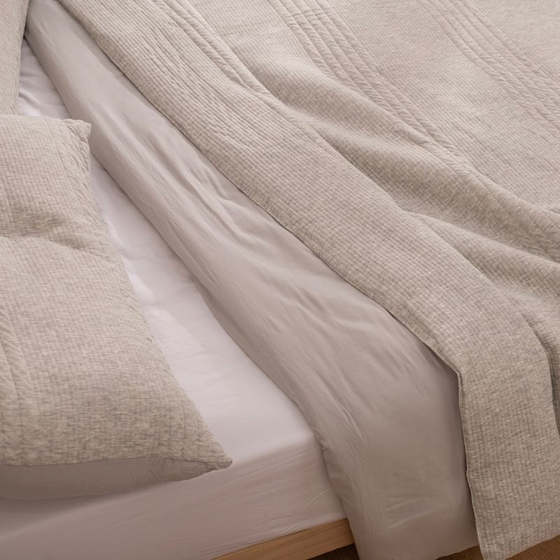 Acolchado-Queen-de-Jersey-Liso-con-Relieve-Rayado