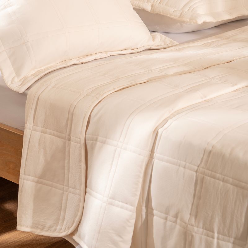 Cubrecama-King-Reversible-Costuras-a-Cuadros