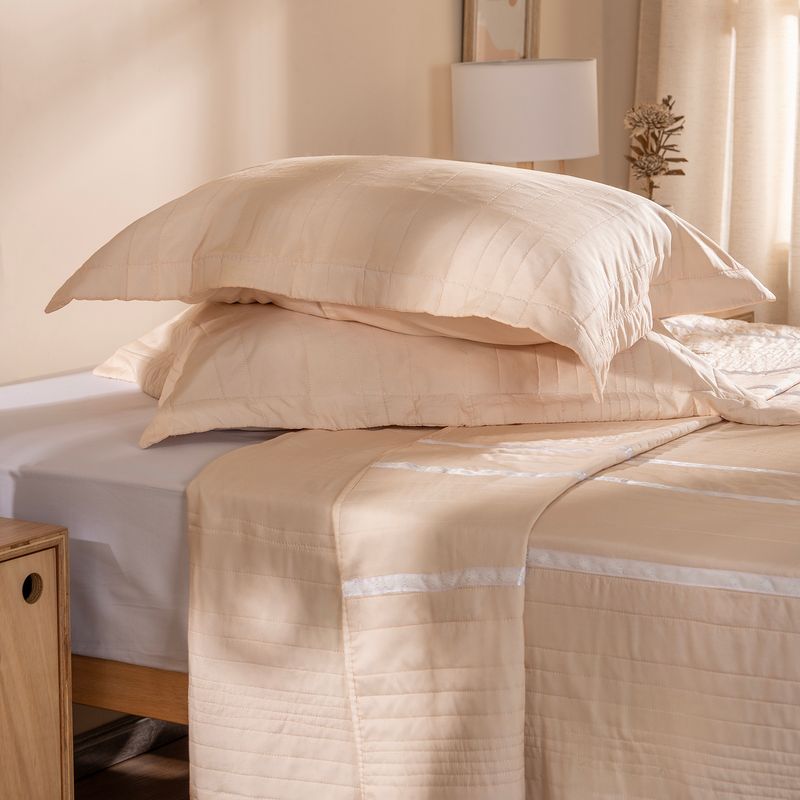 Cubrecama-Queen-Reversible-Cintas-Broderie
