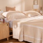 Cubrecama-Queen-Reversible-Cintas-Broderie