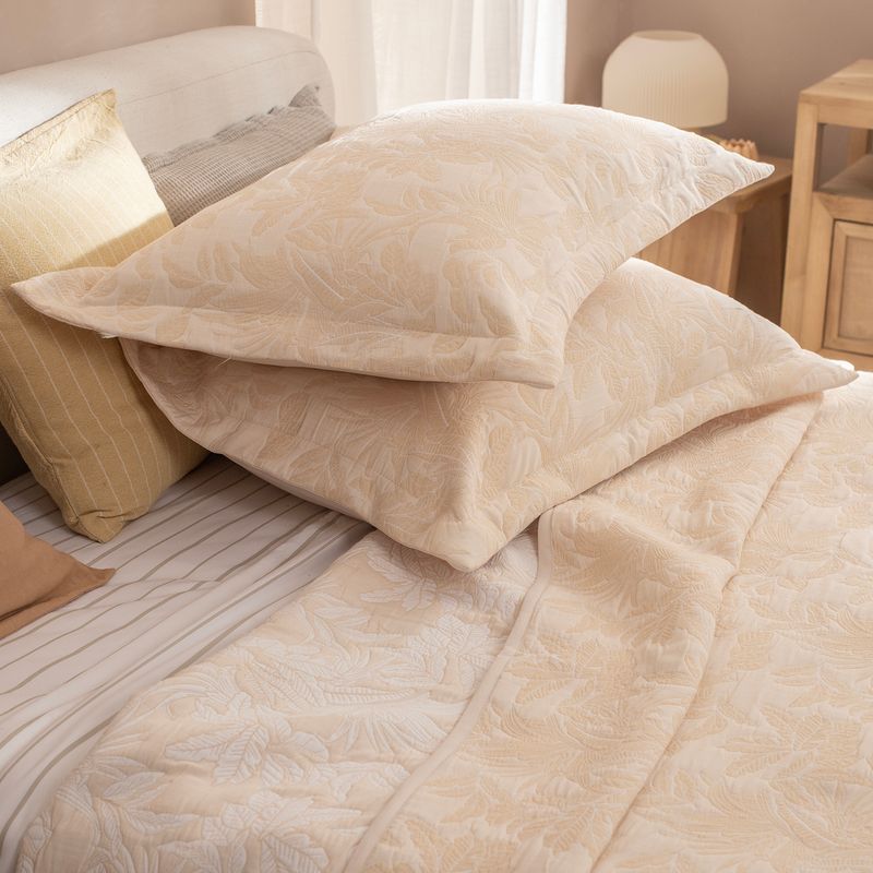 Cubrecama-Queen-Jacquard-Selva-