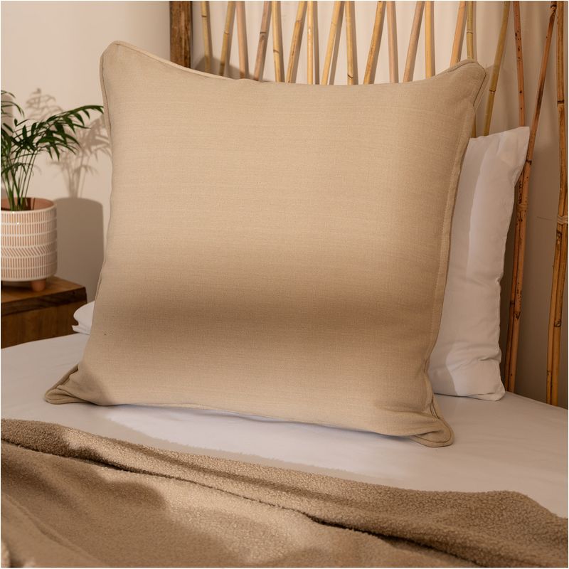Funda-de-Almohadon-Liso-con-Vivo