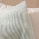 Almohadon-Decorativo-Corderoy-Capitone