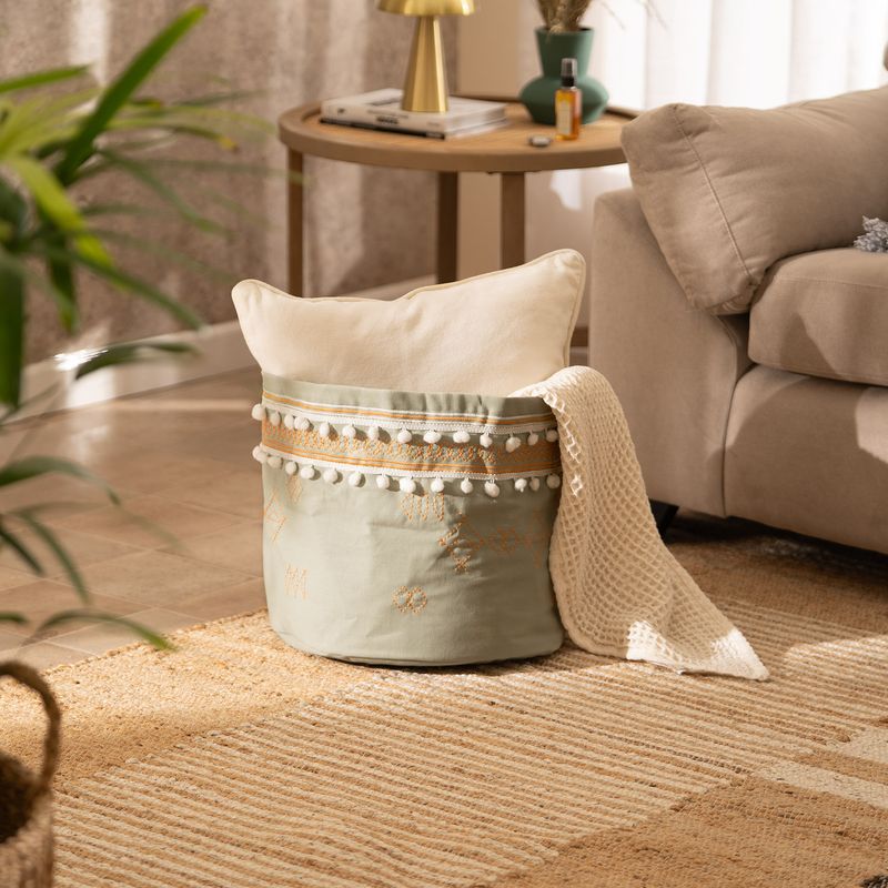 Contenedor-Redondo-Bordado-con-Pompom-Grande