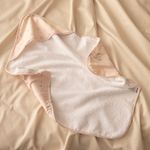Bata-de-Toalla-de-Bebe-con-Capucha-Disney-Minnie