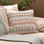 Funda-de-Almohadon-de-Algodon-con-Borlas-y-Textura-Artesanal