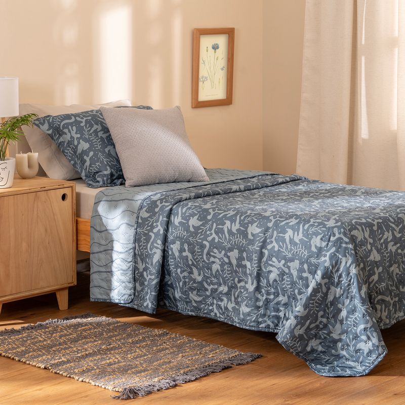 Cubrecama-Twin-Size-Reversible-Vuelo-de-Hojas