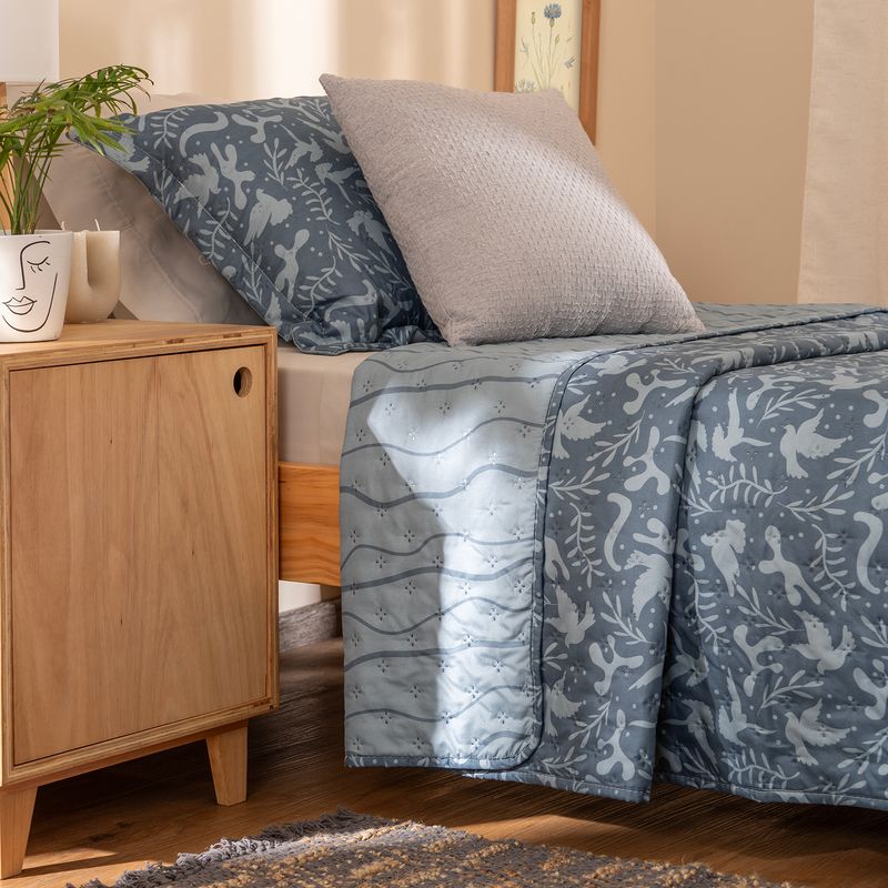 Cubrecama-Twin-Size-Reversible-Vuelo-de-Hojas