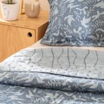 Cubrecama-Twin-Size-Reversible-Vuelo-de-Hojas