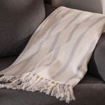 Manta-Textura-Lineal-con-Flecos
