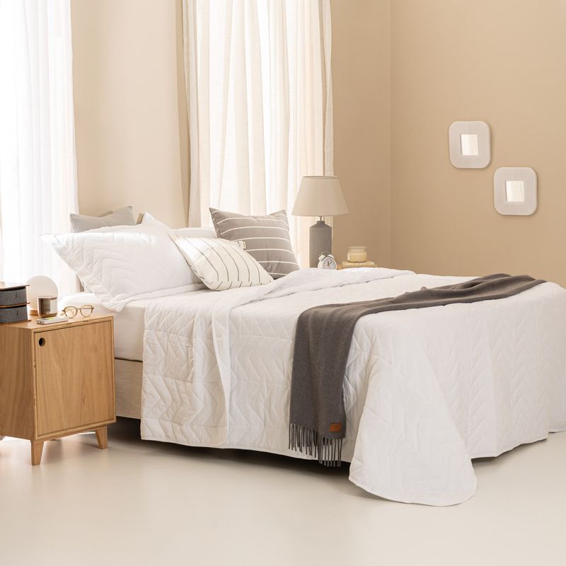 Cubrecama-Queen-Extra-Suave-Reversible-Liso