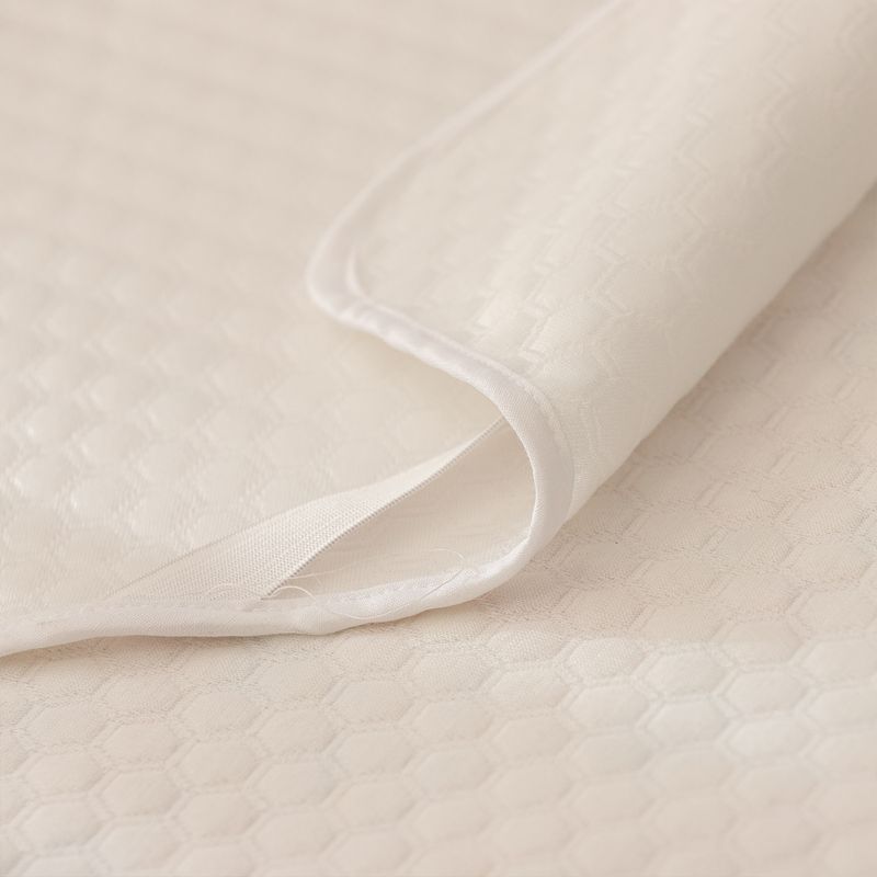 Cubrecolchon-Impermeable-Cuna-Funcional-Jaquard