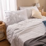 Cubrecama-Queen-Extra-Suave-con-Corderito-a-Rombos