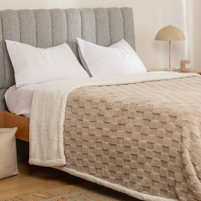 Frazada-Queen-Jacquard-Flannel-con-Sherpa