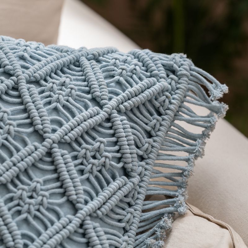 Funda-de-Almohadon-Macrame-y-Flecos-de-Algodon