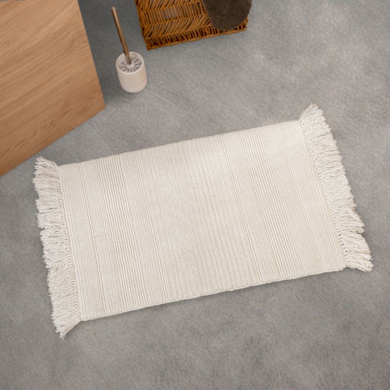 Alfombra-de-Baño-Rayas-y-Flecos