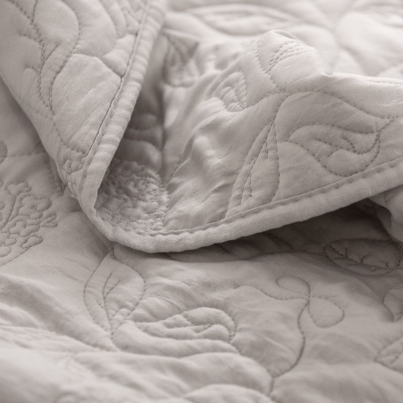 Cubrecama-King-Reversible-Bordado-Peonias