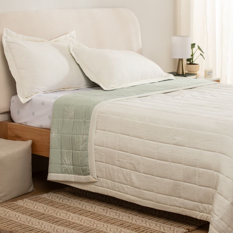 Cubrecama-King-Reversible-Extra-Suave-Linea-de-Palmeras