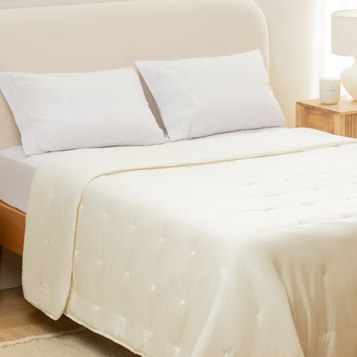 Acolchado Queen 4 Estaciones Atraques de Puntos Liso