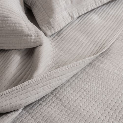 Cubrecama Queen Reversible Stone Wash Bastones