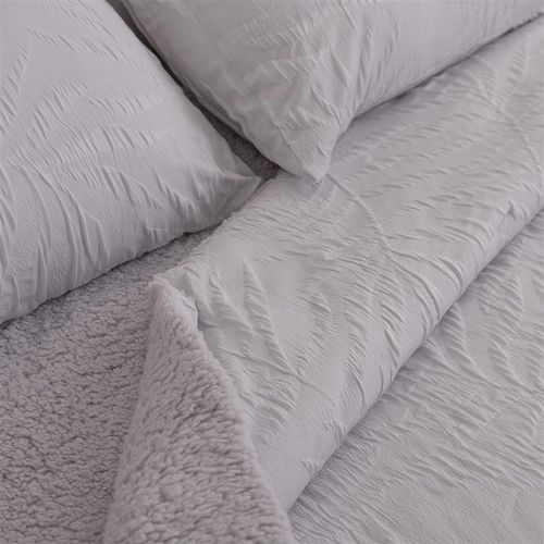 Acolchado Queen Hojas Embossed