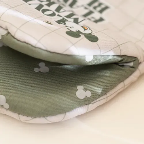 Manopla de Cocina Disney Love Makes Every Flavor Bloom