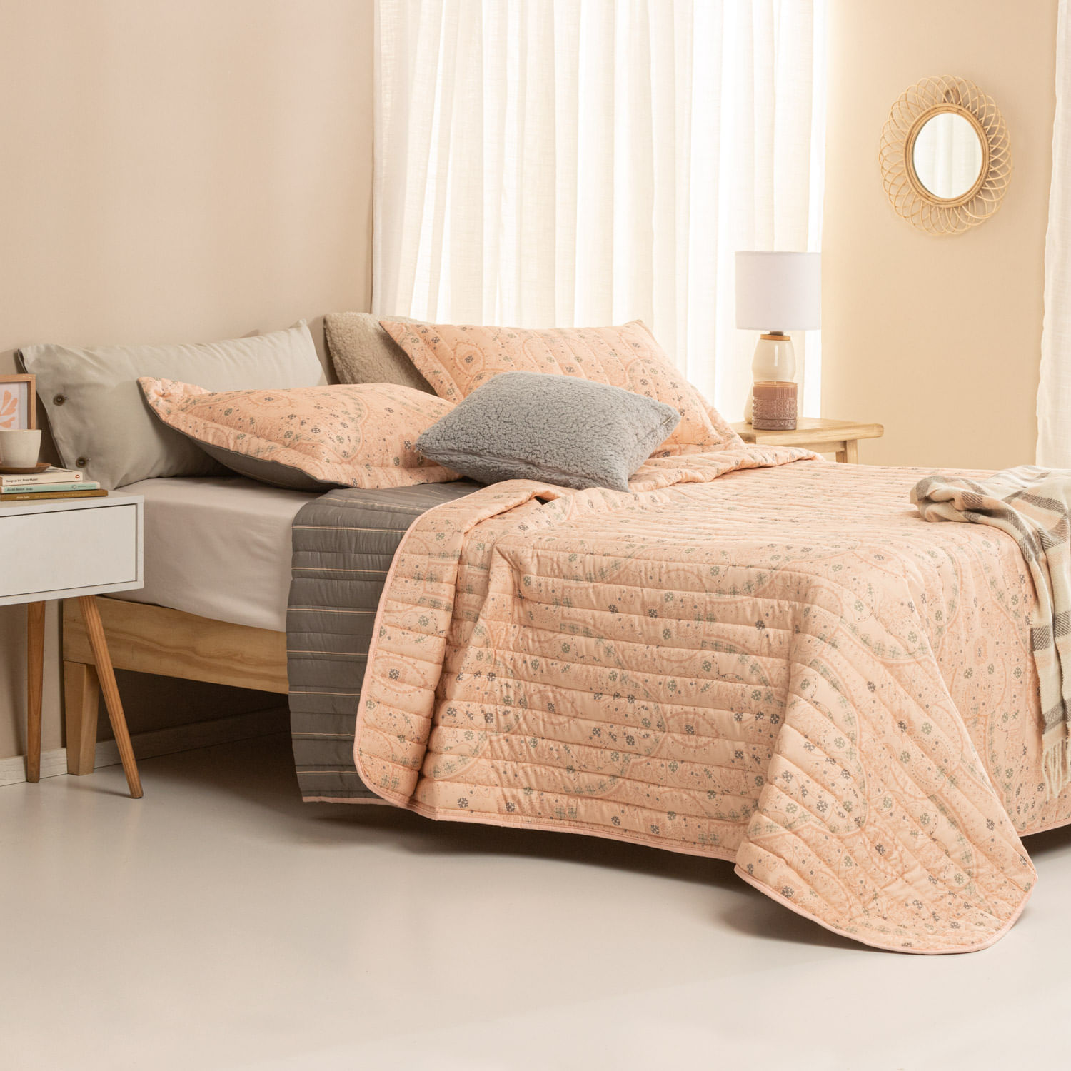 Set de Cubrecama Queen Size Vino Ashley Q256033Q