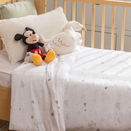 Acolchado Disney Cuna Mickey y Estrellitas