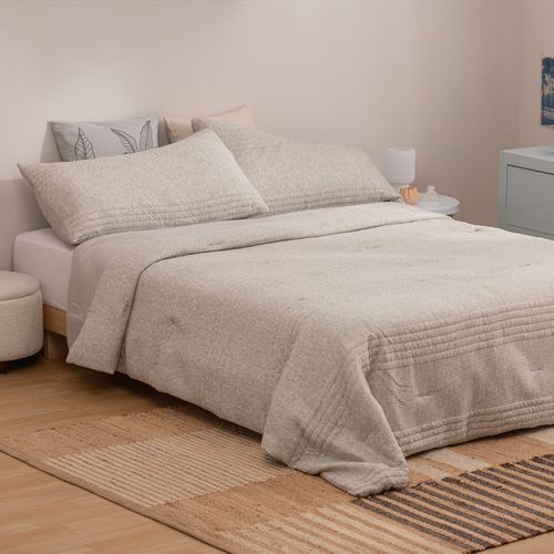 Acolchado Queen de Jersey Liso con Relieve Rayado