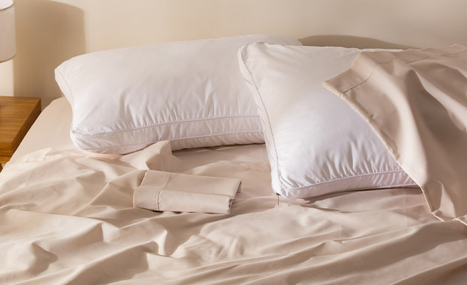 Almohada para cama sensación de pluma - PILAR